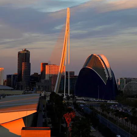 Hotel Express Ciudad De Ciencias By Ihg Valencia