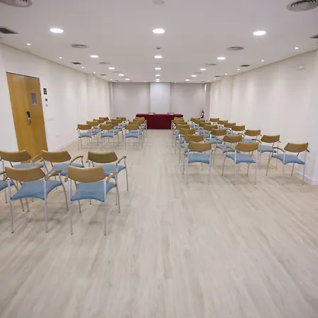 Express Ciudad De Ciencias By Ihg Валенсия