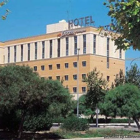 Express Ciudad De Ciencias By Ihg Отель Валенсия