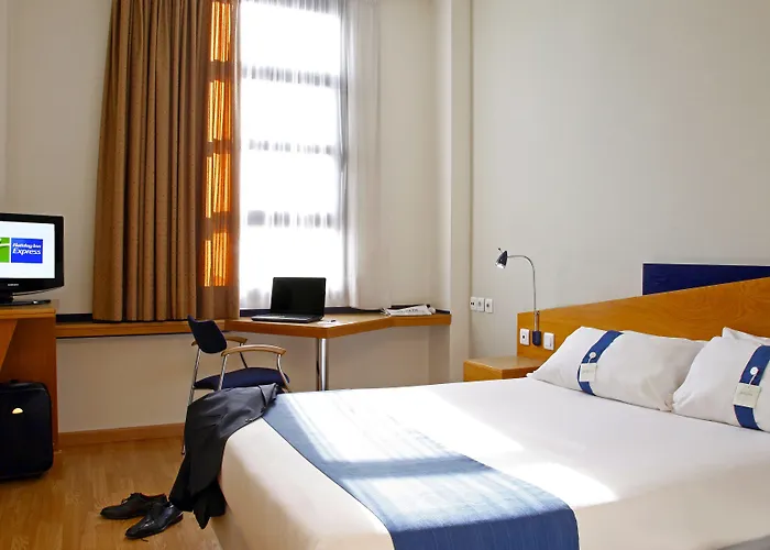 Szálloda Express Ciudad De Ciencias By Ihg 3*