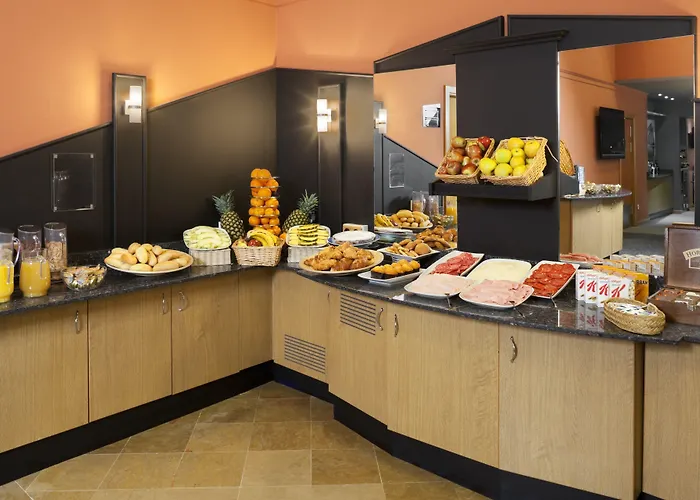 Express Ciudad De Ciencias By Ihg Szálloda Valencia