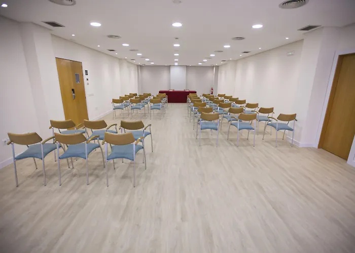 Express Ciudad De Ciencias By Ihg Valencia