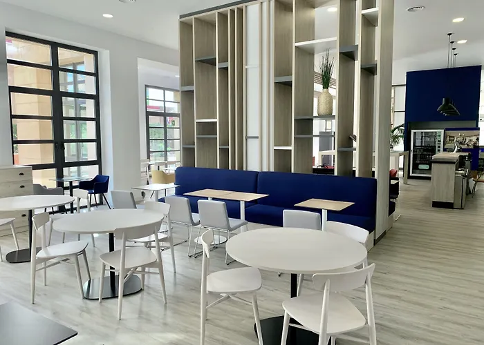 Szálloda Express Ciudad De Ciencias By Ihg