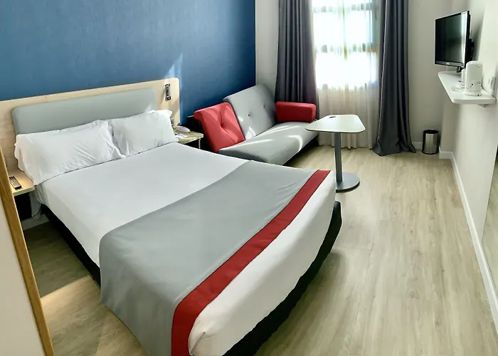 Express Ciudad De Ciencias By Ihg Szálloda Valencia
