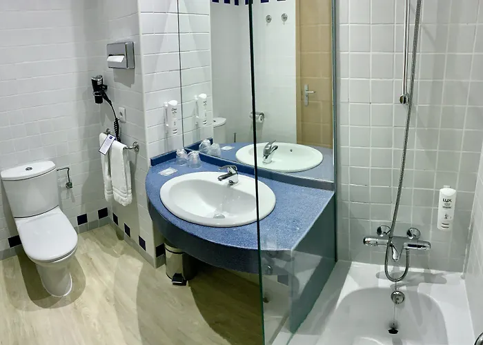 Express Ciudad De Ciencias By Ihg Valencia