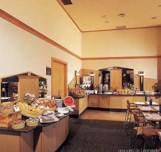 Express Ciudad De Ciencias By Ihg Szálloda 3*