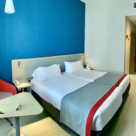 Express Ciudad De Ciencias By Ihg Otel 3*