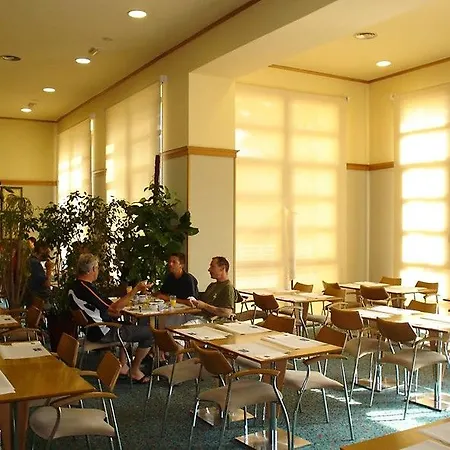 Express Ciudad De Ciencias By Ihg Otel Valensiya