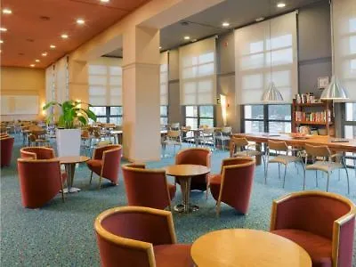Otel Express Ciudad De Ciencias By Ihg Valensiya